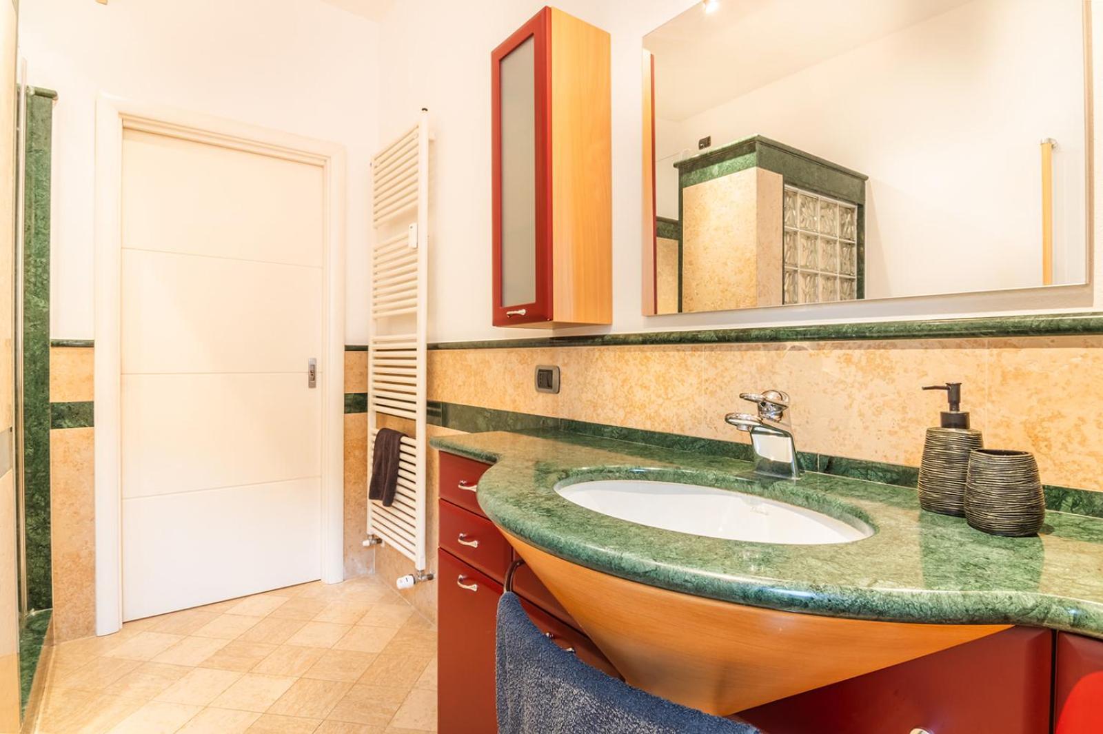 デルヴィオCasa Lellaアパートメント エクステリア 写真